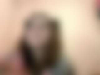 Live cam show with Emma - Smoking on sexylive.show