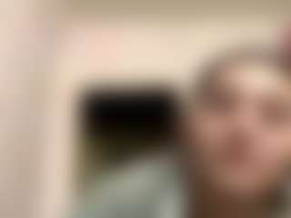 Live cam show with Emma - Smoking on nudelive.tv
