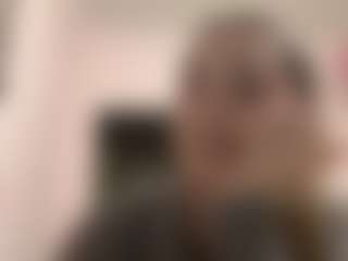 Live cam show with Emma - Solo on eurowanks.com