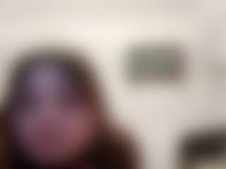 Live cam show with Emma - Cute on intimatelivegirls.com