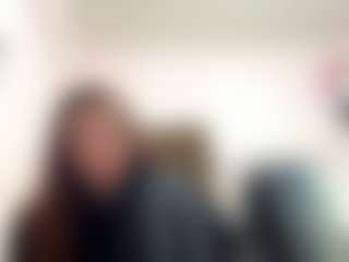 Live cam show with Emma - Average on testsause.com