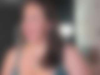 Live cam show with Adel-Williams - Brown Eyes on AdultVida.com