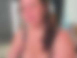 Live cam show with Adel-Williams - Chubby on Free Soda