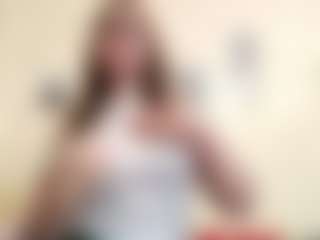 Live cam show with AmandaBorovec - Brown Eyes on Dare Cams