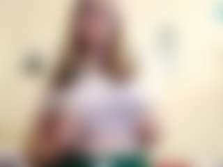 Live cam show with AmandaBorovec - Brown Hair on Gym Cam Girls