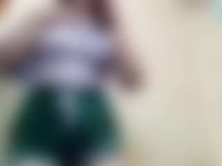 Live cam show with AmandaBorovec - Brown Eyes on crypto-cams