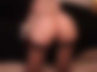 AnnelleWashup's Live Sex Cam Show