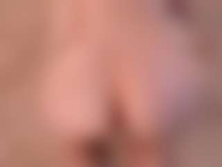 Live cam show with Annelle - Blue Eyes on madthumbs