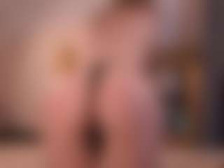 Live cam show with Annelle - Camel Toe on madthumbs