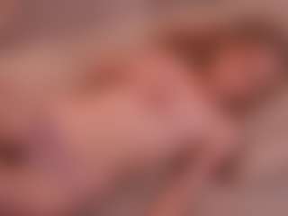 Live cam show with Annelle - Blonde Hair on madthumbs