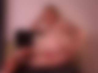 Live cam show with Annelle - Blue Eyes on Gym Cam Girls