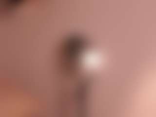 Live cam show with Annelle - Camel Toe on Camsoda