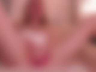 Live cam show with Annelle - Blonde Hair on AdultVida.com