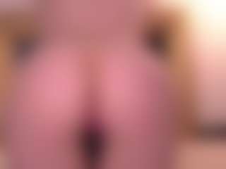 Live cam show with Annelle - Blue Eyes on Adult Interactions