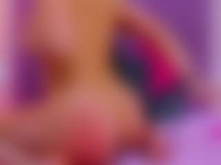 CandyLoverr's Live Sex Cam Show