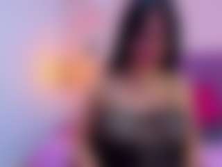 CandyLoverr's Live Sex Cam Show