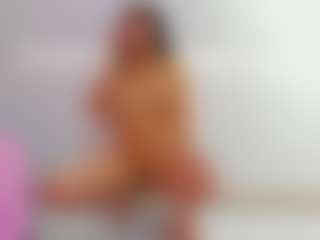 CandyLoverr's Live Sex Cam Show