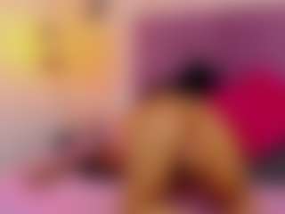 CandyLoverr's Live Sex Cam Show