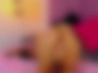 CandyLoverr's Live Sex Cam Show