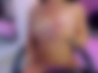CandyLoverr's Live Sex Cam Show