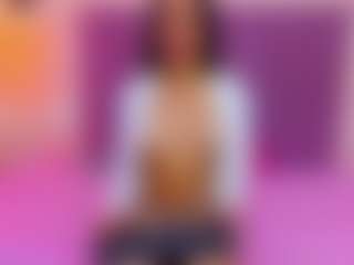 CandyLoverr's Live Sex Cam Show