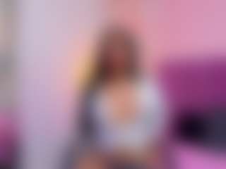CandyLoverr's Live Sex Cam Show
