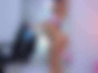 CandyLoverr's Live Sex Cam Show