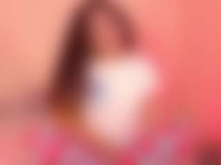 Spettacolo in cam dal vivo con Dahliabrowniee - New White su Camsoda | colombia