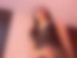 Live cam show with Dahliabrowniee - Ebony Petite on makecum.org