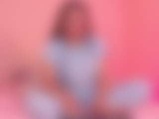 Live cam show with Dahliabrowniee - Black Dildo on live.xheat.ai