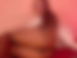 Live cam show with Dahliabrowniee - Glasses on crypto-cams