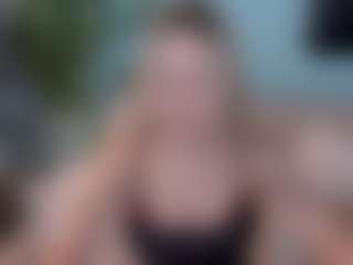 Live cam show with DragonFlya - Blue Eyes on Camiplay Live