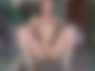 Live cam show with DragonFlya - Blue Eyes on liverealitysex.com