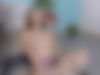 Live cam show with DragonFlya - BBW on StripNow