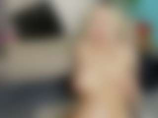 Live cam show with DragonFlya - Blue Eyes on Free Soda