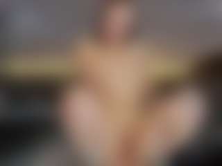 Live cam show with DragonFlya - Blonde Hair on Camsoda