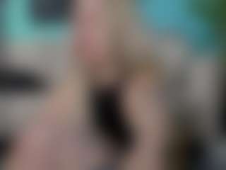 Live cam show with DragonFlya - Blue Eyes on Camsoda