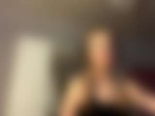EdwinaDutremble's Live Sex Cam Show