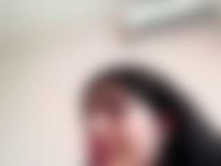 Live cam show with Rira - Nipple Piercings on Pornisteam.com