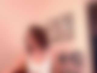 ElenoraWillinghurst's Live Sex Cam Show