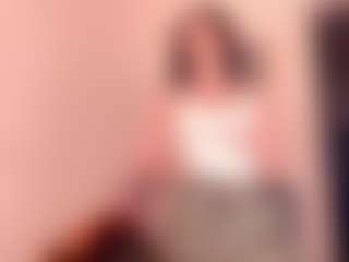 ElenoraWillinghurst's Live Sex Cam Show