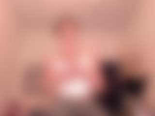 ElenoraWillinghurst's Live Sex Cam Show