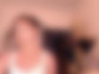 ElenoraWillinghurst's Live Sex Cam Show