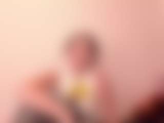 ElenoraWillinghurst's Live Sex Cam Show