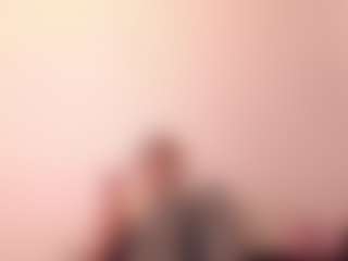 ElenoraWillinghurst's Live Sex Cam Show