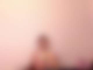ElenoraWillinghurst's Live Sex Cam Show