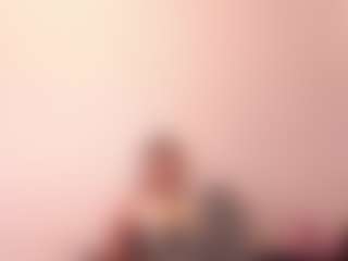 ElenoraWillinghurst's Live Sex Cam Show