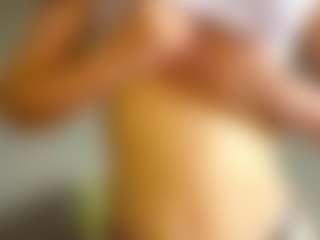 EmiliaShetley's Live Sex Cam Show