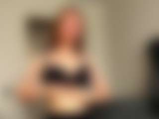 EmiliaShetley's Live Sex Cam Show