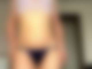 EmiliaShetley's Live Sex Cam Show